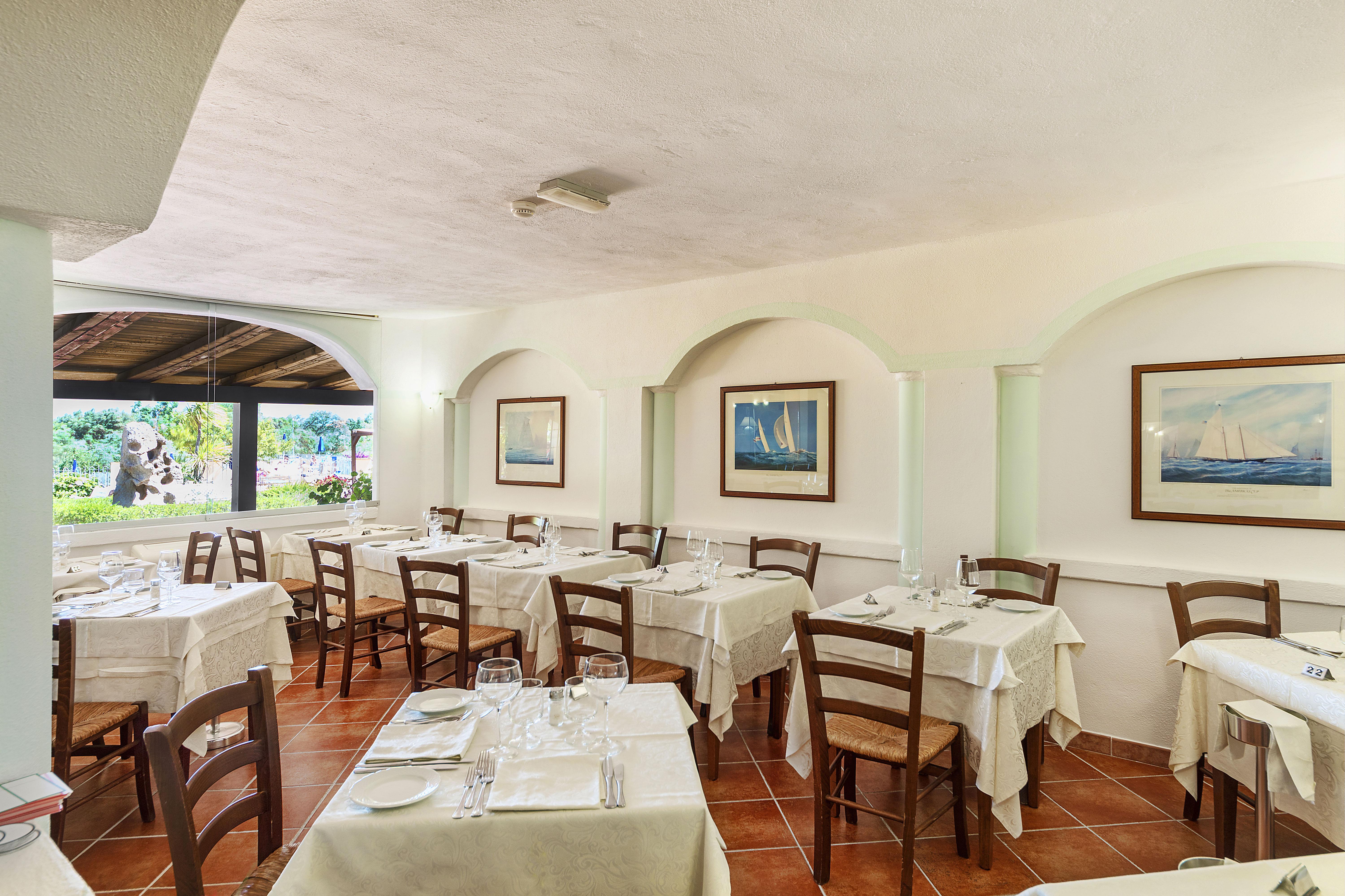 Colonna Beach Hotel Marinella Маринелла Экстерьер фото